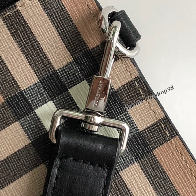 Burberry專櫃新款男士手拿包 巴寶莉格紋環保帆布拉鏈收納袋 yxb1321